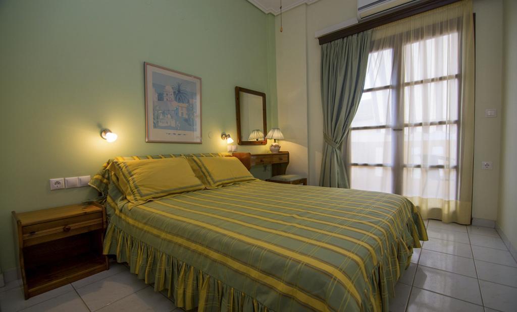 Asterias Studios & Apartments 칼리베스 객실 사진