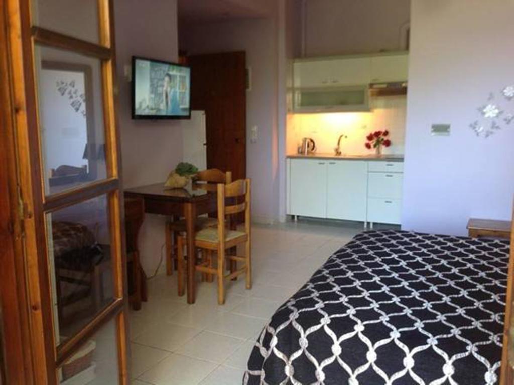 Asterias Studios & Apartments 칼리베스 외부 사진